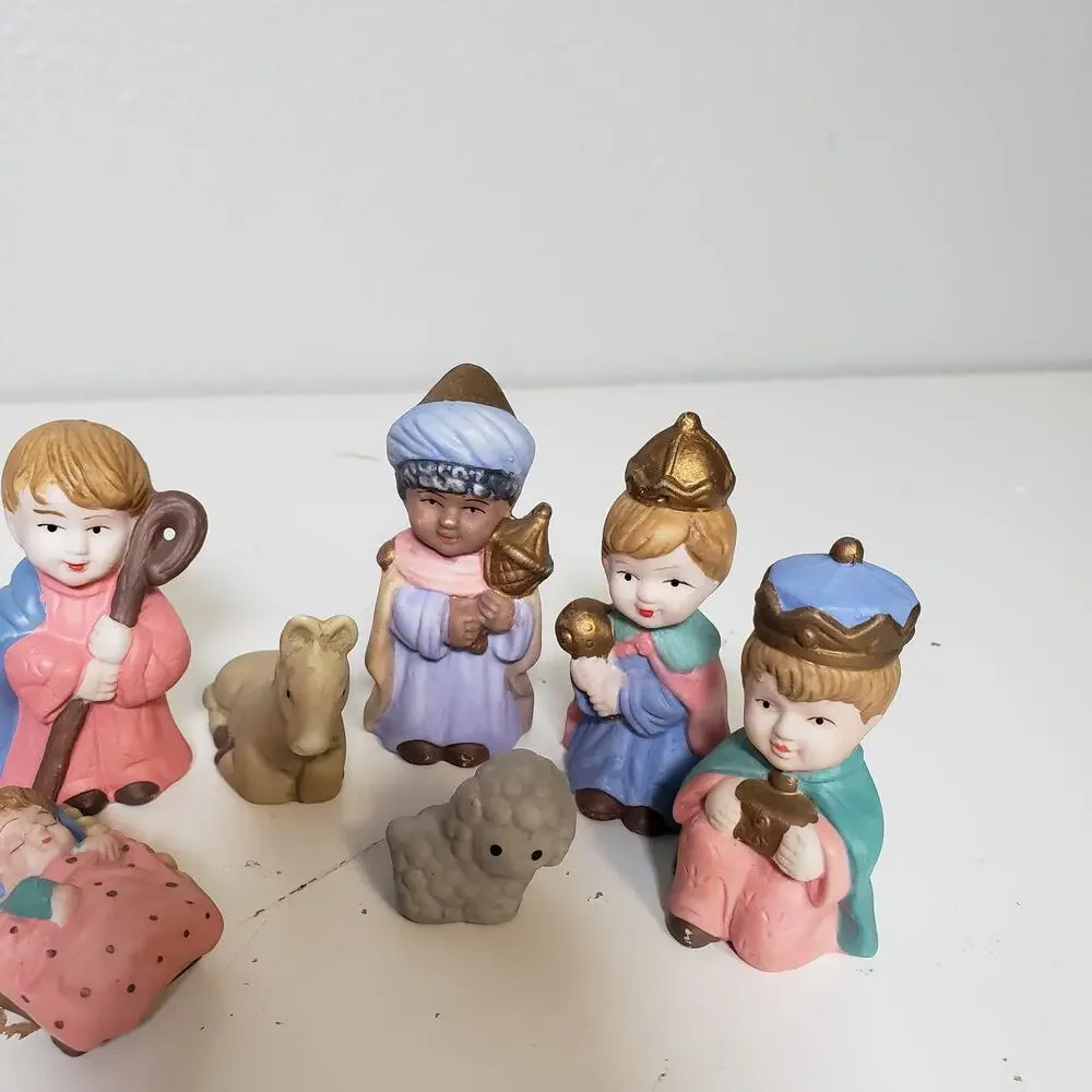 Vintage Mini 9Pc Hand Painted Holy Night Nativity Set Porcelin Ceramic Christmas